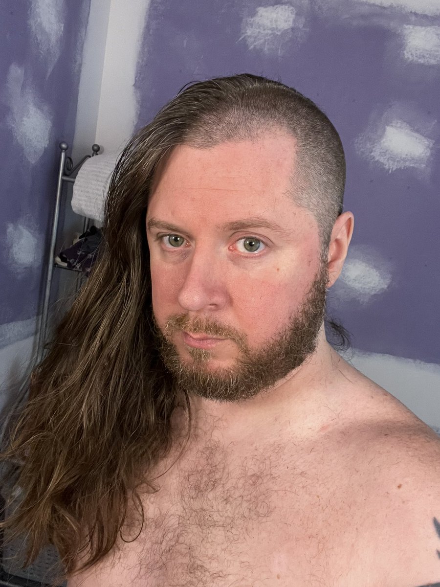 DommelJason's tweet image. Ah, reborn. My long side literally looks more tired. From combing out knots and being strangled by my own hair in my sleep.