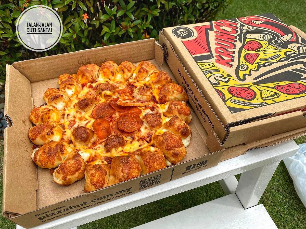 MalaysianFoods's tweet photo. Voucher beli 1 pizza Percuma 1

Beli sini https://t.co/cAHuHoQoF6

Sah sehingga 31/12/2022 https://t.co/I4JRMvrtCZ