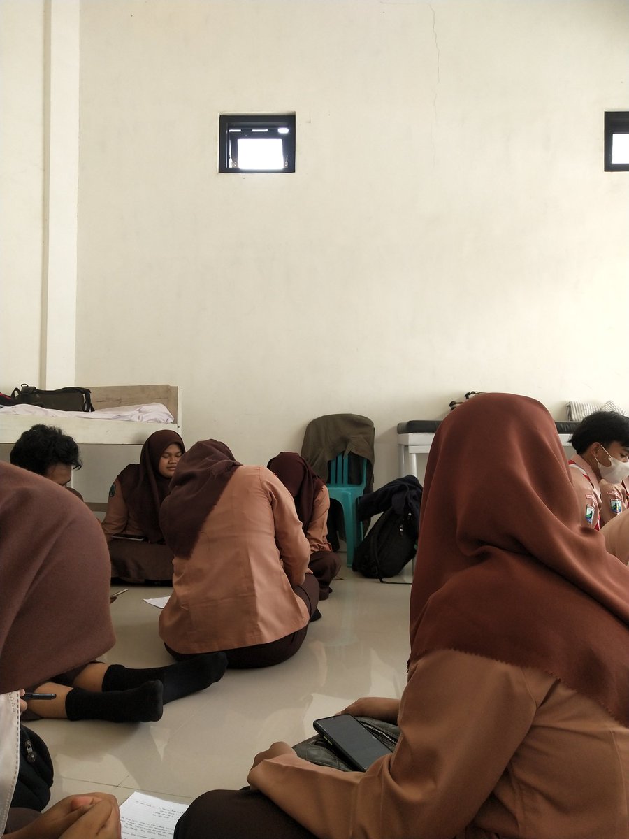 ran20043774's tweet image. PMR time