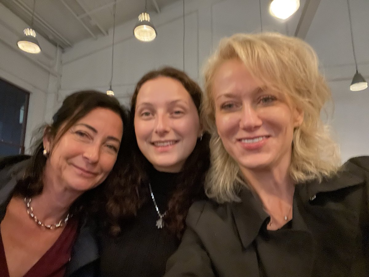 theannamc's tweet photo. It was such a thrill to attend today’s @DiabetesMine innovation summit today - the first in-person since Covid! Nothing beats being with people who can expand, challenge and inspire you! Kudos @AmyDBMine for another great mtg! #diabetes #ddata22 #wearenotwaiting  #doc https://t.co/GC7Mrt5bAv