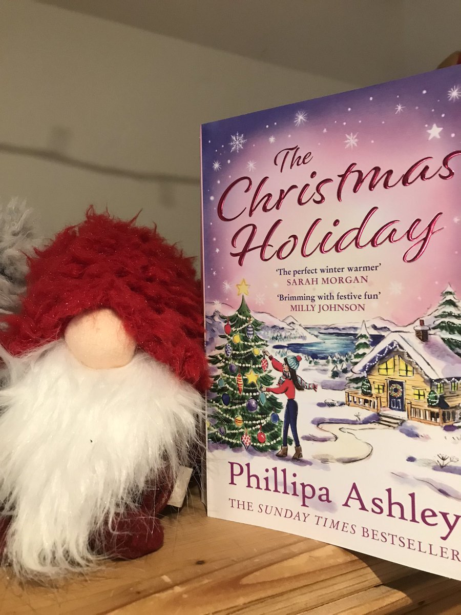 Another cracker read for #NETGALLEYNOVEMBER @NeverEndingNG 

My 5⭐️ review for #TheChristmasHoliday from @PhillipaAshley is up on IG this morning 

instagram.com/p/ClF-4vPLyow/…