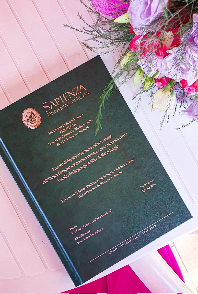 È successa questa cosa bellissima!
🏅Ho vinto il Premio Tesi Dottorato di <a href="/LAZIOcrea/">LAZIOcrea S.p.A.</a> per "mantenere viva la memoria storica di Ventotene come isola europeista" con la mia ricerca su #integrazioneeuropea e analisi del linguaggio politico di #MarioDraghi 🇪🇺 

Che soddisfazione! ✨