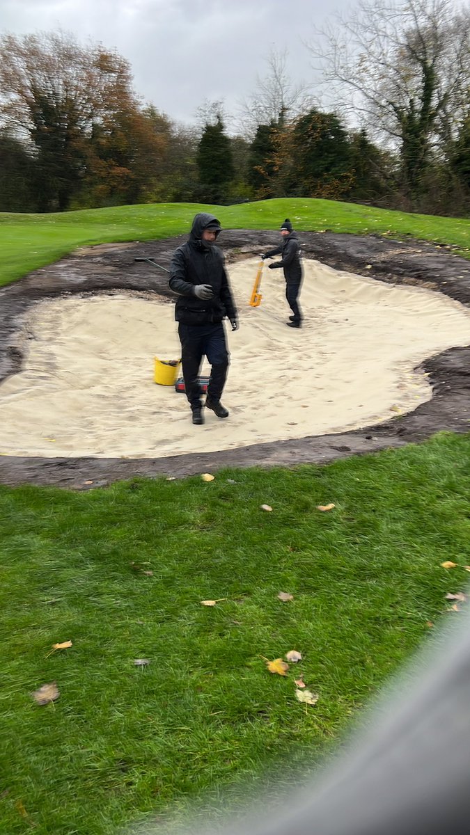 BunkerMat_com's tweet image. Reflections on an outstandingly busy week: 51 bunkers 2650m2, 3 venues, 2 nights away, horrendous weather. We are blessed with a great team led by my Son @Whitemoss_BLaw #AlwaysPushing #LeadsByExample #BunkerMat #BuildingBetterBunkers #Golf #GolfConstruction #WinterProjects@eigca