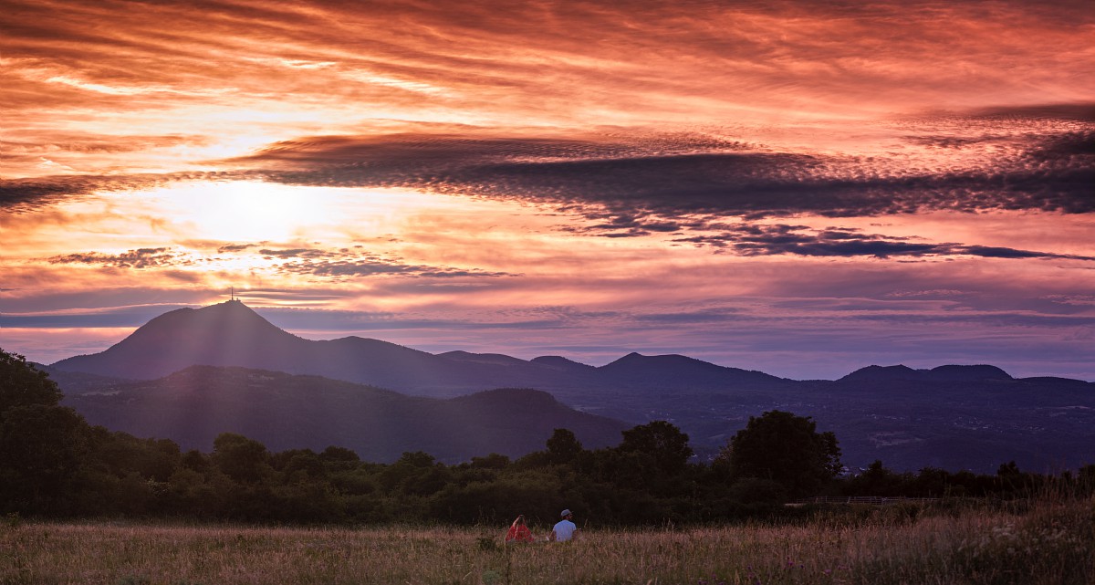 📌 <a href="/Departement63/">Puy-de-Dôme, mon Département</a> fête les 50 ans de la convention du patrimoine mondial avec 3️⃣ #conférences à l'Hôtel du Département la semaine prochaine.
ℹ Entrée libre et gratuite, 24 rue St-Esprit à Clermont-Fd. Plus d'infos bit.ly/3UR0h8I
© GTrijasson
#puydedome #chainedespuys