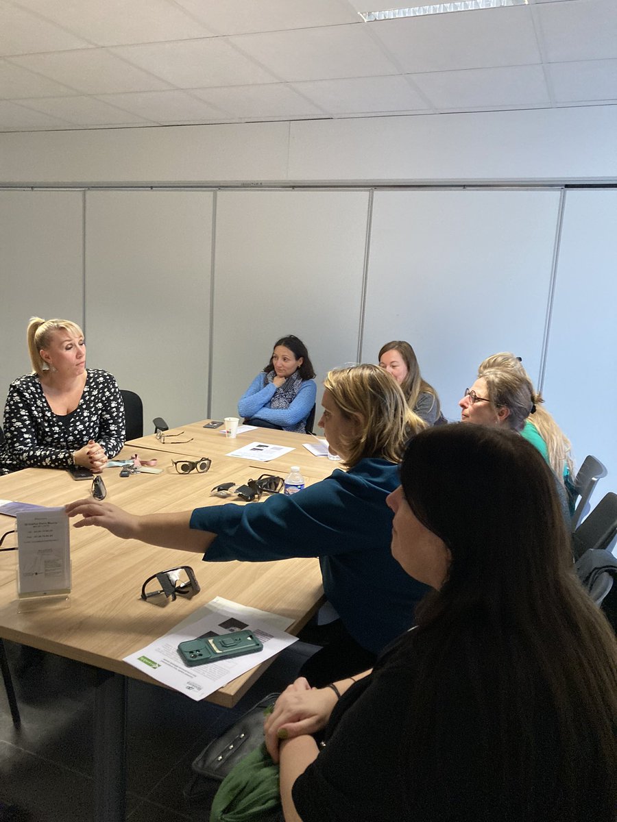 Ds le cadre SEEPH22, belle rencontre avec la Team H de RLP, Centre &amp;cap emploi 💢Atelier sensibilisation menés pour les conseillers sur le Handicap avec nos partenaires:remora ,sourd média,sas formation &amp; papillons blcs que jeremercie <a href="/ludes_richard/">Ludes Richard</a> <a href="/stephabdelli/">Stephanie Abdelli</a> <a href="/HakimaRabhioui/">Rabhioui Hakima</a>