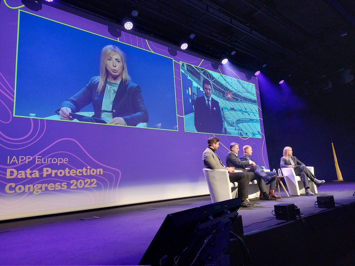 IsabelleRoccia's tweet photo. #DPC22 is over and what.a.Congress! Check out @JedBracy wrap up notes, and more reporting to come...:
https://t.co/3FBLfLrEIn https://t.co/sGXaKBFHbO