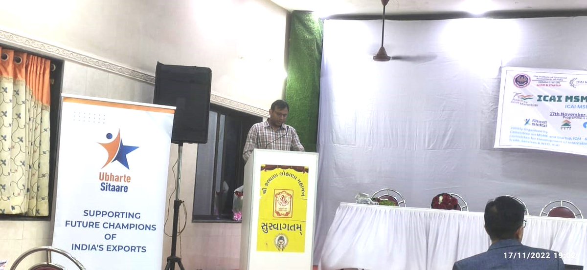 sidbiofficial's tweet image. The bus of #ICAIMSMEYatra reached Kalyan-Dombivli. The role of #SIDBI in developing #MSMEecosystem in the country, #Digitisation of #creditprocess and various #directcredit schemes were presented to existing #Entrepreneurs and #Aspiring entrepreneurs.