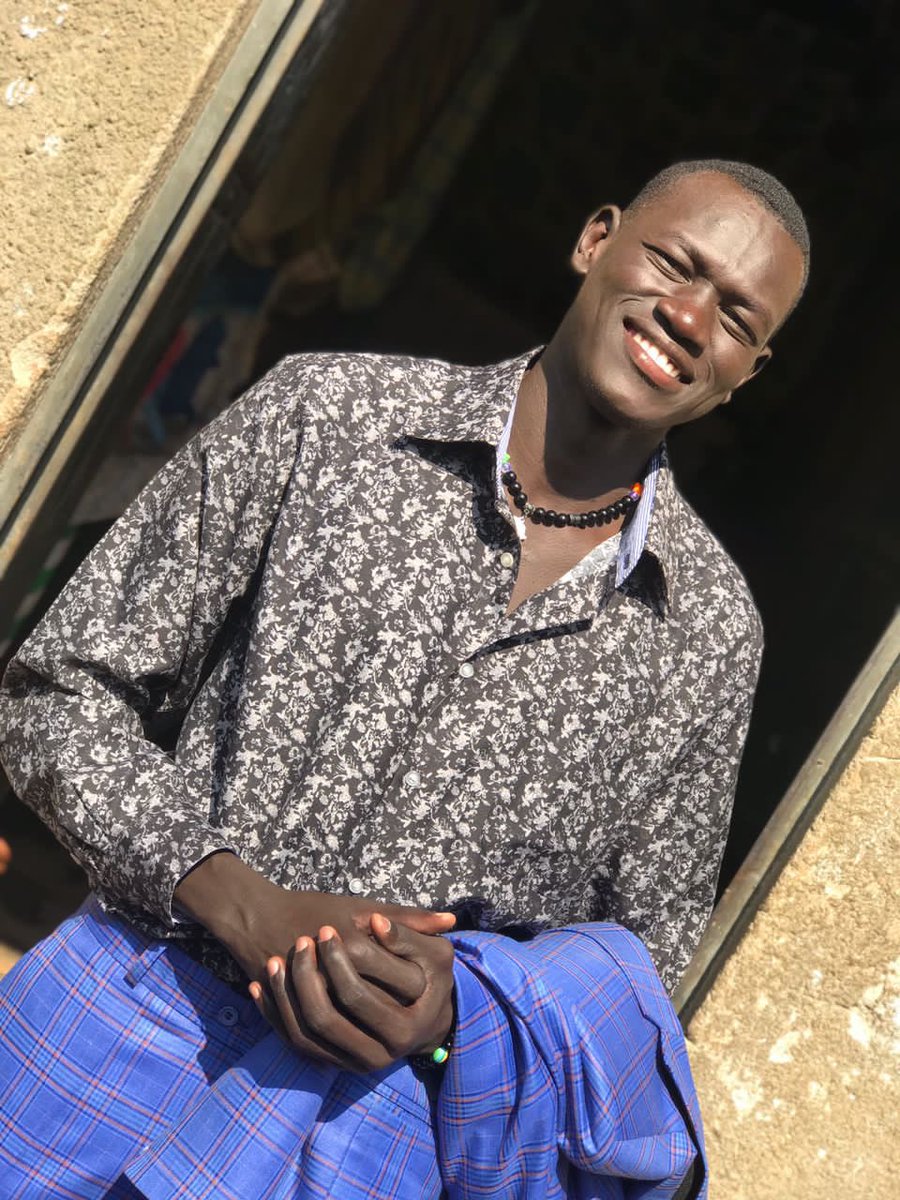 CholCholistic's tweet photo. I wanna take this time to wish my little bro success in coming examination in his form six in Uganda 
It’s time for you to shine bro https://t.co/vG5NElNPOz