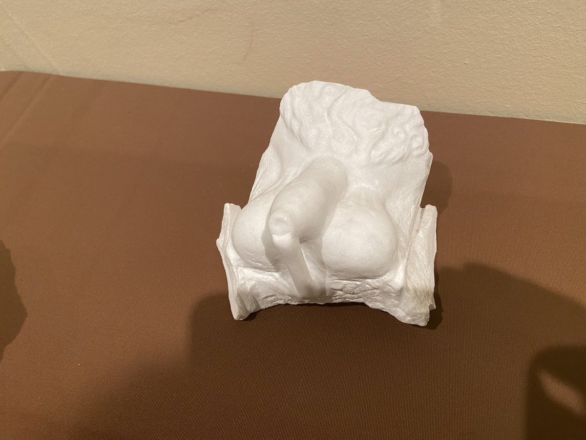 Ahir a Tecla Sala es va inaugurar una magnífica exposició de Salvador Juanpere comissariada x Teresa Blanc: “Perforar el temps”, amb 3 sèries de trames comparatives pel que fa al dibuix, escultura i textualitat, com els 95 Puntelli que es mostren x primer cop, plens de sorpreses.