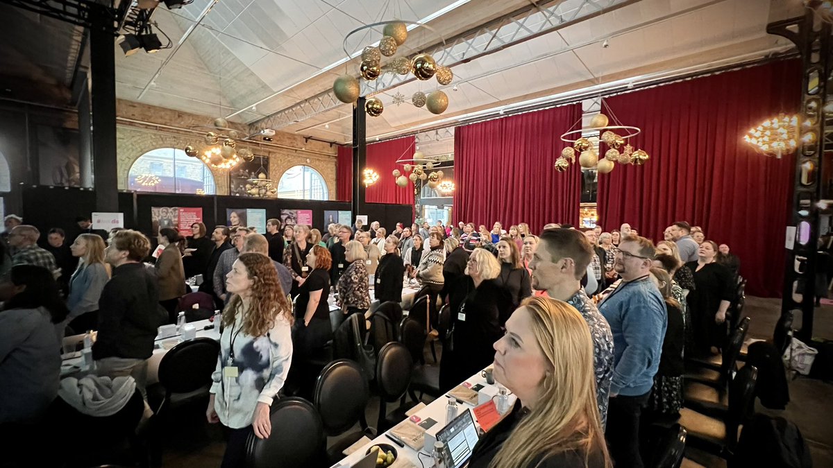 scbuhl's tweet photo. Repræsentantskabet i Dansk Socialrådgiverforening retning for hele foreningen - og det sker med mod, vilje og masser af diskussioner! Alt sammen i det gamle Centralværksted som emmer af historie #mitds https://t.co/aJwoiPSMkY