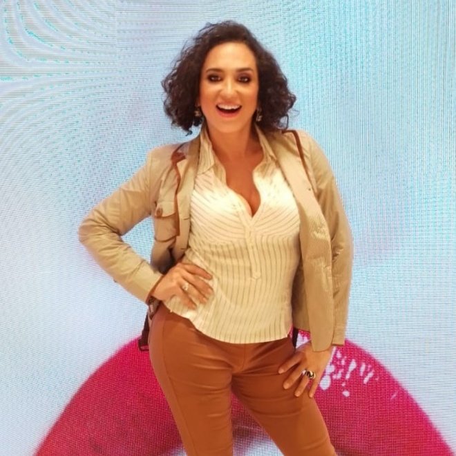 Jully Caldas Nativa Spa Beach’s pics and videos