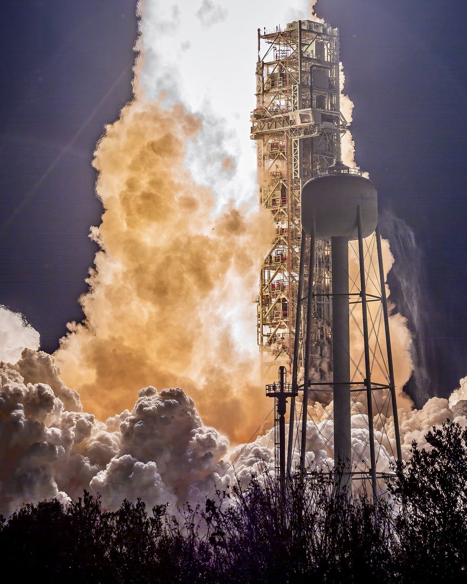 Thomas Pesquet tweet media