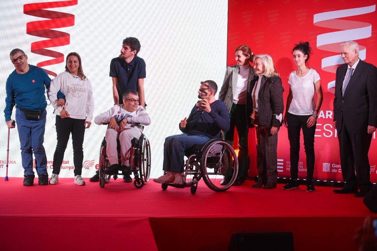 inefcat's tweet photo. 🏆 ACTES | Lliurament a #INEFCbcn dels 6ns Guardons de l'Esport @FCEsport
👏 Reconeixement a 19 persones, entitats i projectes que amb l’esport i/o l’activitat física treballen per transformar positivament la societat.
@esportcat https://t.co/jC1df5GDmV
