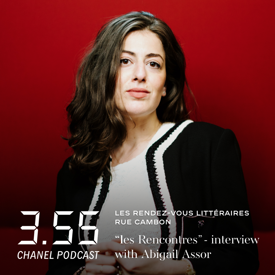 As part of the Literary Rendezvous at Rue Cambon, the podcast 'les Rencontres' highlights the birth of a writer. Listen to journalist Lauren Bastide in conversation with Abigail Assor. #CHANEL Listen now at chanel.com/-podcasts_T_Rd…