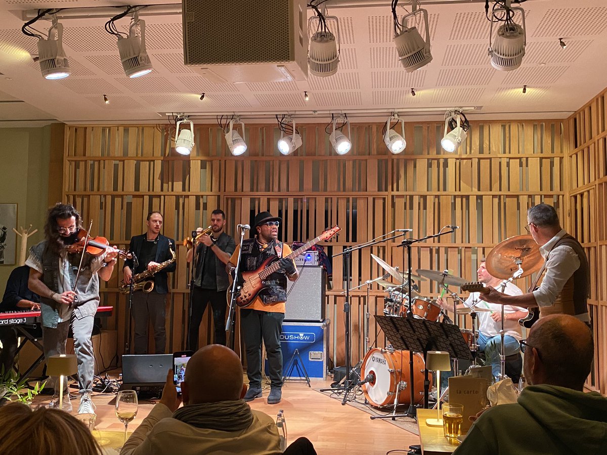 jmcl_gtr's tweet photo. Last night @LaNoteBleue . My favorite band @EtienneMBAPPE and the Prophets! What a great band !!! https://t.co/d7fDEX2Okx