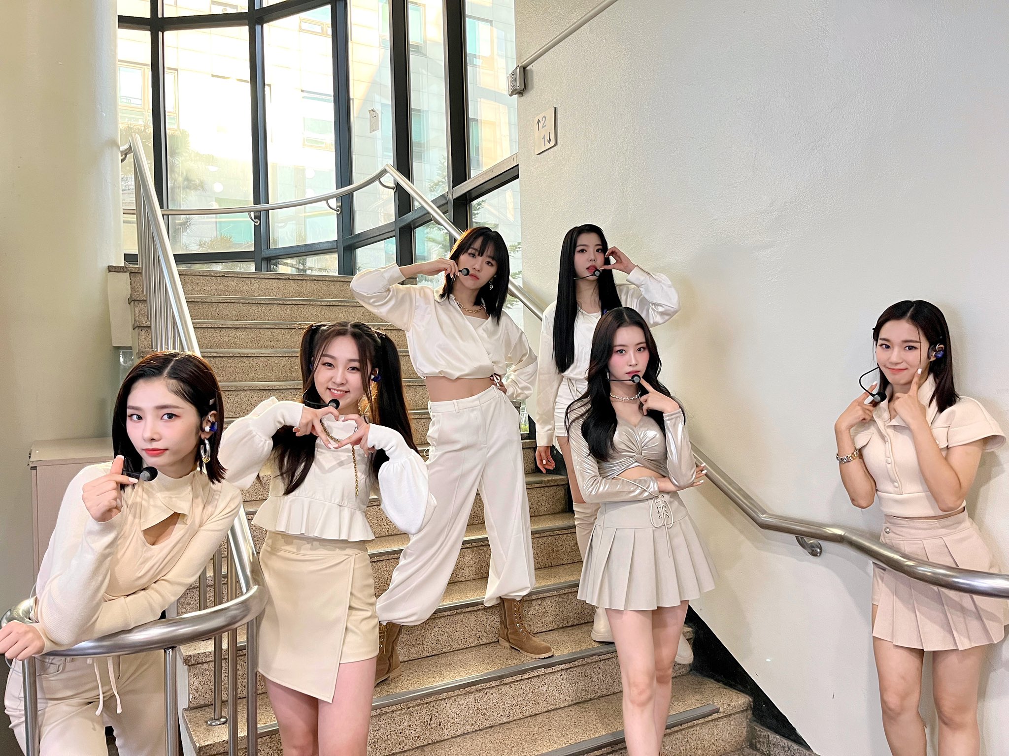 Fh1TzoyaMAAyBTv?format=jpg&name=large