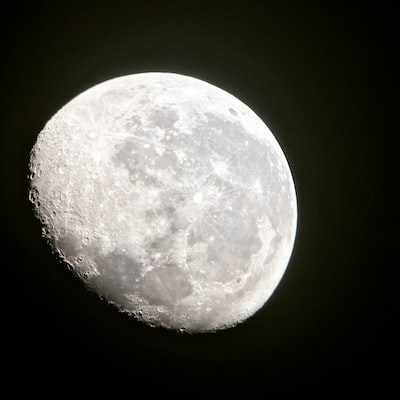 PropiaSalud's tweet photo. Photo By Sean Burgess | Unsplash - via @Crowdfire  
 #outerspace #facebookadvertisement #displays #marveluniverse #polymerclayjewelry https://t.co/6qwMbhJtrJ