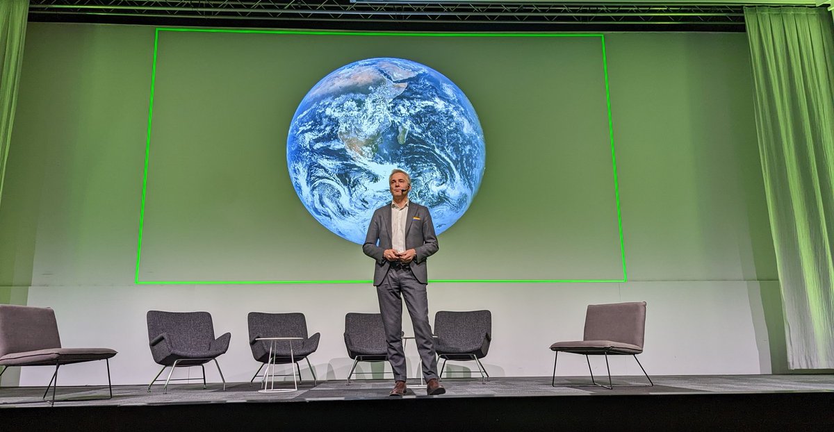 Insightful, thought-provoking and optimistic talk by one of our best MPs <a href="/adleande/">Anders Adlercreutz</a> at Google's event on startups for sustainable development at #Slush2022. Hopeful that Finland and the EU can show the way in creating the right conditions for companies creating 🌿 solutions!