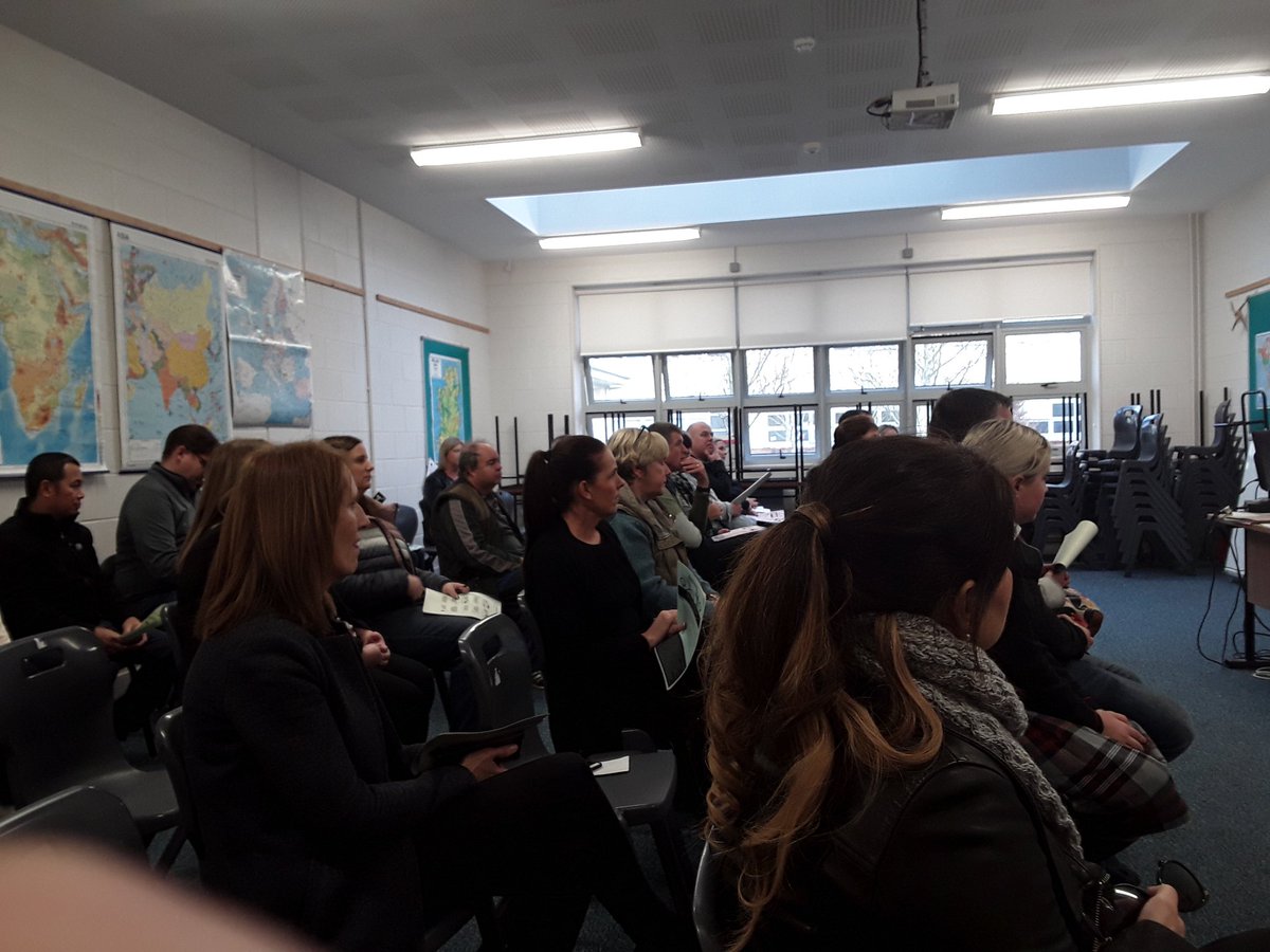 ktcscareers's tweet photo. Great to meet so many parents at the third level options presentation in Ktcs @ktcscareers @KtcsPrincipal #GenerationApprenticeship #CAO #fetchcourses https://t.co/OkQGJ01po6