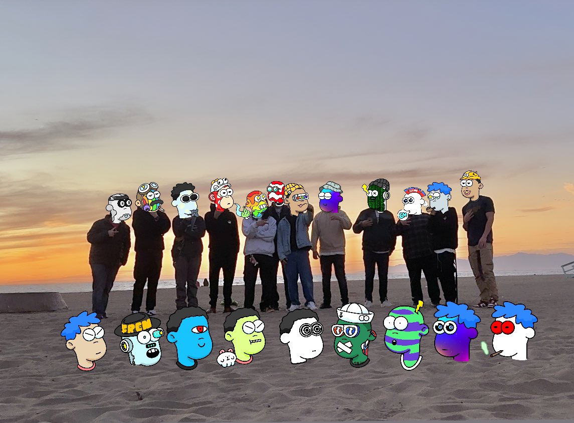 Sometimes when the rest of the team can’t make it all the way to the event, you kinda wanna make them part of it too. Much love to the <a href="/3LandersNFT/">3Landers 👀</a> team even if you couldn’t make it out to #DCON2022 #3LDCON - more coverage coming!