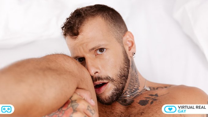 1 pic. ??? Holidays... The moment to spend some time with your boyfriend @vikkovigoxxx in the bed. He