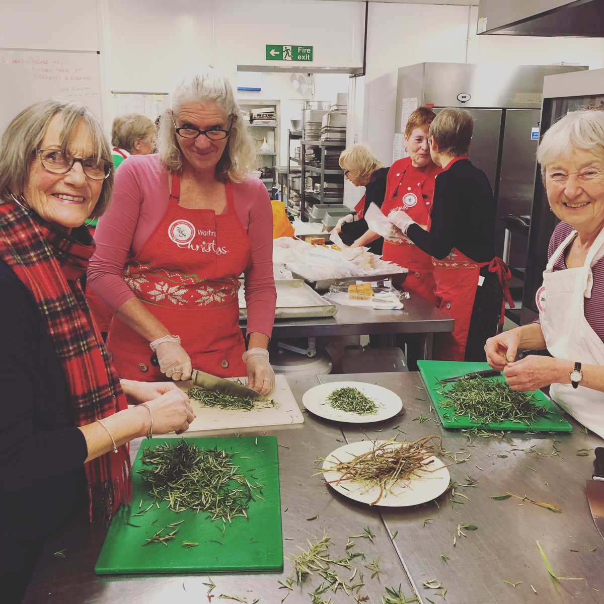 All volunteers should have received their emailed confirmation by now - check your junk folder if not! Drivers are still needed for the afternoon though! Please help! #christmas2022 #community #volunteering #christmascompassion #DriverJobs #driving