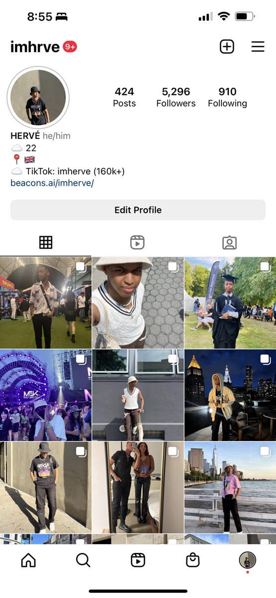 imhrve's tweet photo. i guess IG will be my new twitter follow me on there y’all 😭😭🤧 https://t.co/gPLNEk9yae