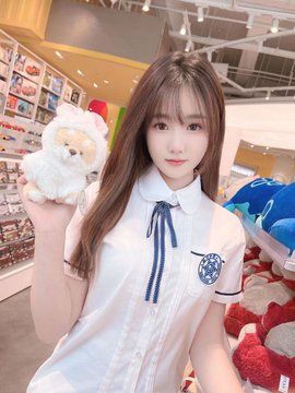 AkhtarSung's tweet photo. My dad said there would be a man who would be nice to me for the rest of my life #丝袜 https://t.co/L6D83BBmTy
