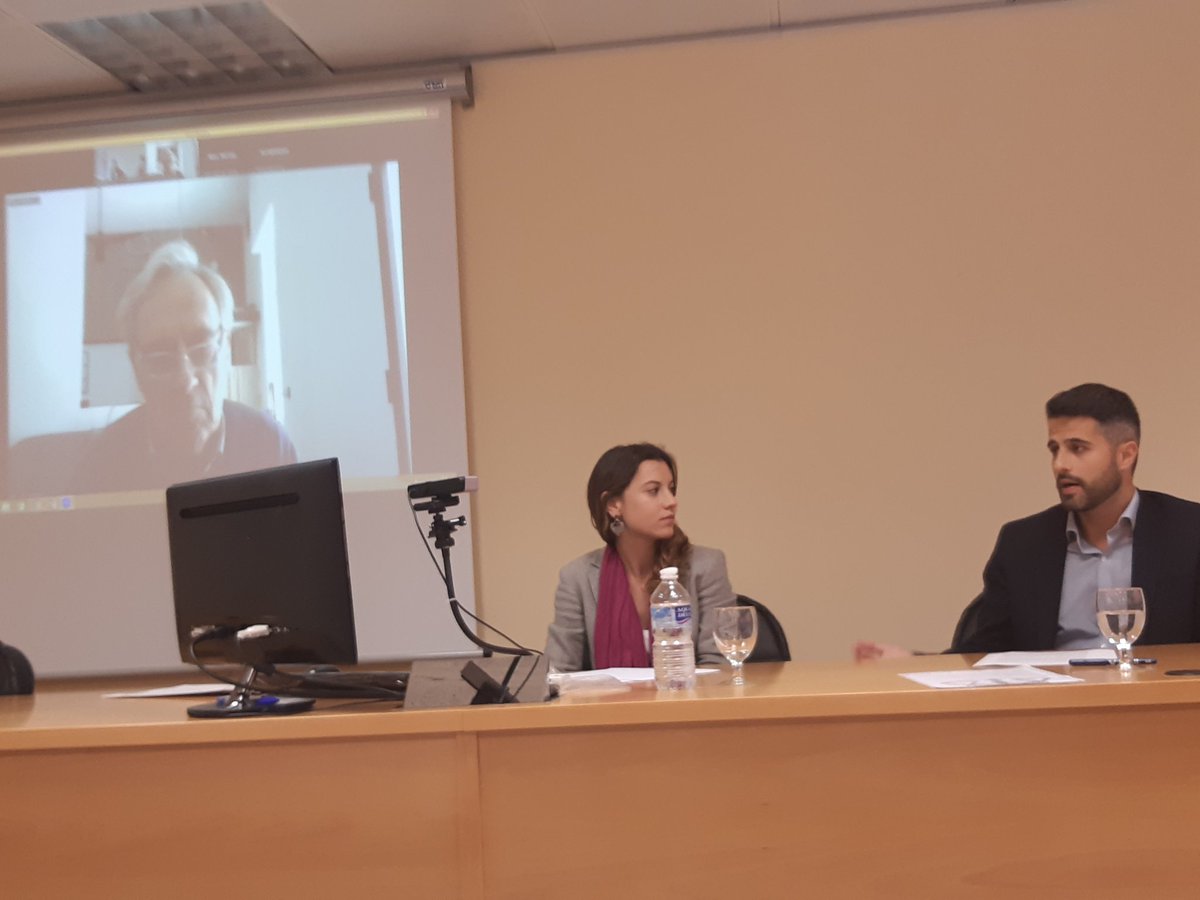 Presentación del Informe sobre Politicas Fiscales y Derechos Humanos. Con @BenjaSevBer <a href="/Estrellast3/">Estrella del Valle Calzada</a> y <a href="/ruizhuerta1/">Jesús Ruiz</a> .
Un informe excelente de obligada lectura. Gracias a Fundacion Alternativas, <a href="/DretUV/">Facultat de Dret UVEG</a> <a href="/IDHUV/">Institut de Drets Humans UV</a> y  Grupo ETICCs.