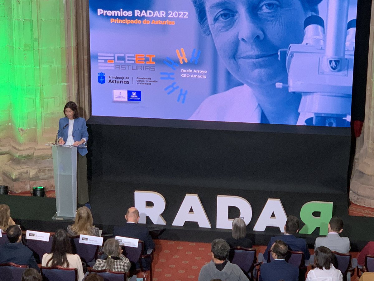 ceeiasturias's tweet image. Continuamos en la entrega de los #PremiosRADAR 2022 con Rocío Arroyo, CEO de @AmadixDx y premio nacional de innovación 2022. 

@SCTAsturias @idepasturias @ceeiasturias
