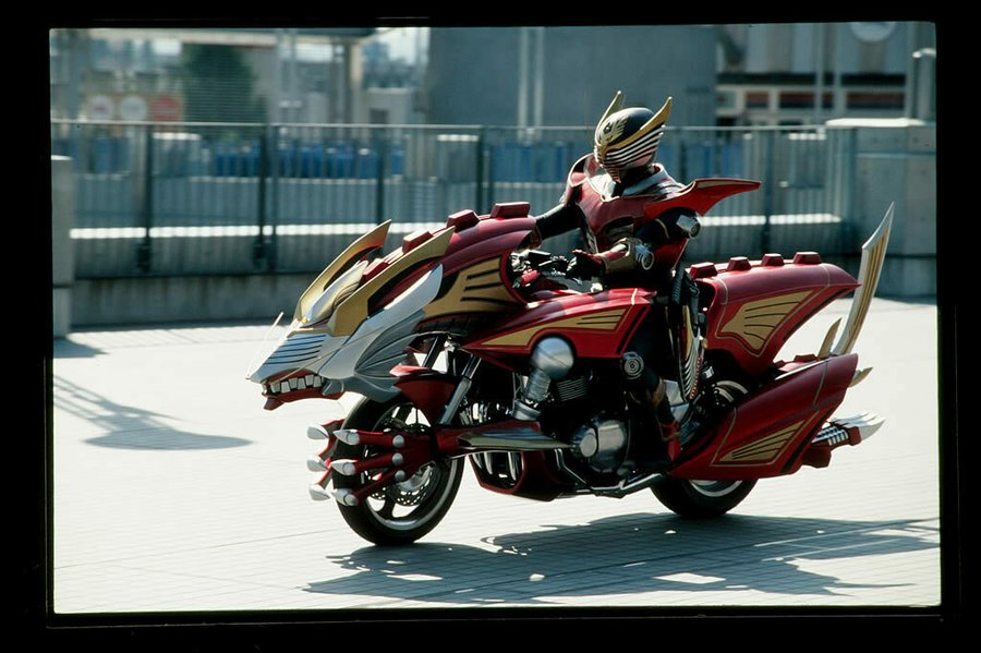 仮面ライダー龍騎バイク