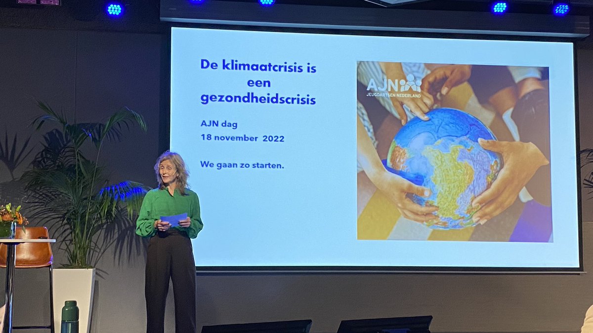 Hybride #AJNdag gaat van start! Met @cschouten0 als dagvoorzitter en <a href="/jeugdartsen/">AJN Jeugdartsen</a> fysiek #klimaatactivisten