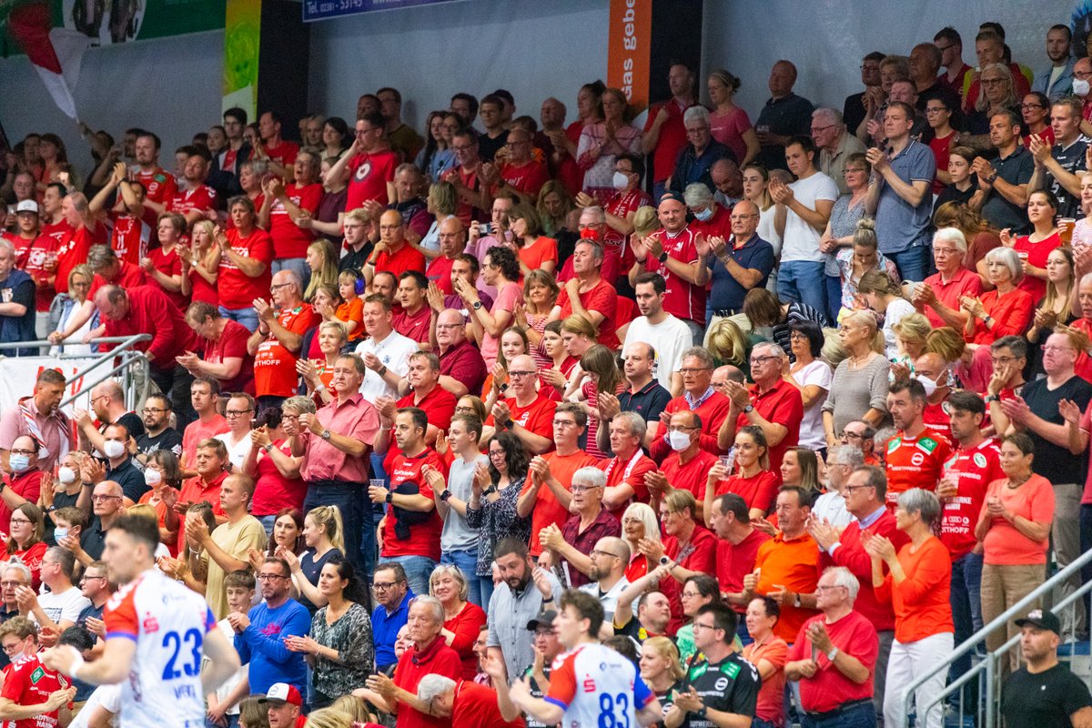 Alle in Rot! So lautet das Motto morgen in der @liquimoly_hbl für das Heimspiel gegen den <a href="/BHC06/">BergischerHC</a> Anwurf 20:30 Uhr, es gibt nur noch Stehplatzkarten. #Handball #VolleWucht