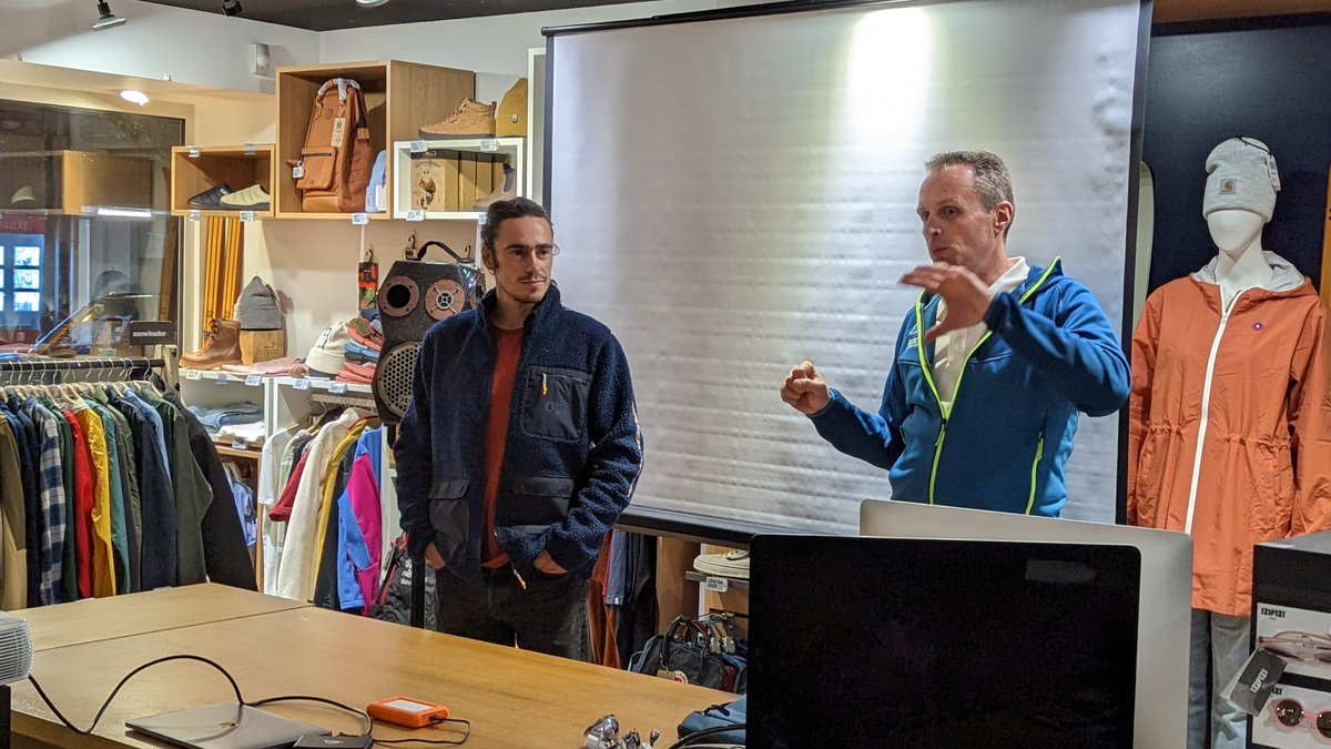 ANENA (@anena38) on Twitter photo Soirée prévention/débat organisée par Picture au magasin <a href="/Snowleader/">Snowleader</a> avec la projection du film Invisible Ground d'Elias Elhardt et de Xavier de Le Rue, avec la présence de Thomas Delfino et de Stéphane Bornet, directeur de l'ANENA.
Un très bon moment de partage ! Soirée prévention/débat organisée par Picture au magasin <a href="/Snowleader/">Snowleader</a> avec la projection du film Invisible Ground d'Elias Elhardt et de Xavier de Le Rue, avec la présence de Thomas Delfino et de Stéphane Bornet, directeur de l'ANENA.
Un très bon moment de partage !