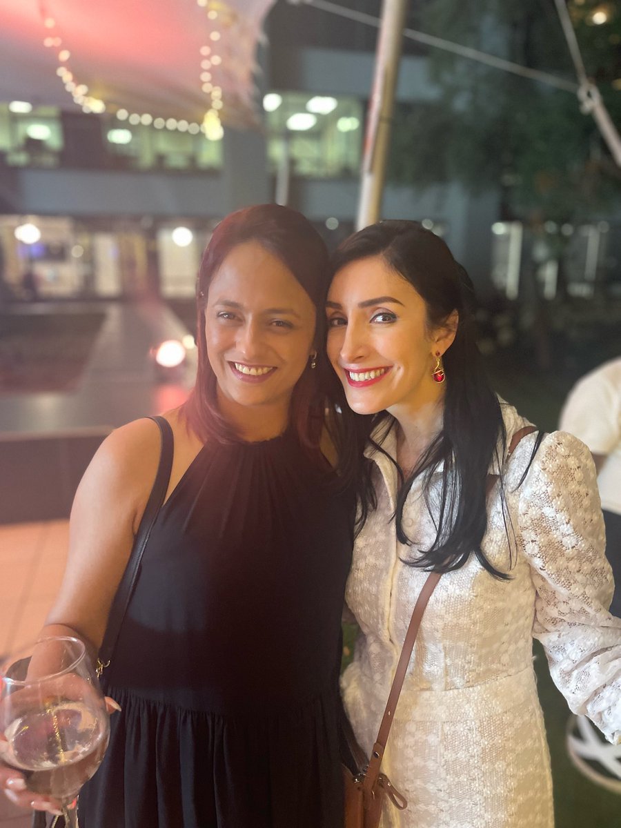 emediasalesteam's tweet photo. Thank you to all our amazing clients, media partners and friends for joining us in celebration of #Openview reaching this milestone 🙌 We had such FUN with you all and we cannot wait to do it again! #emediasales #OpenViewForever #Openview3Million https://t.co/S8iZu6cM8t