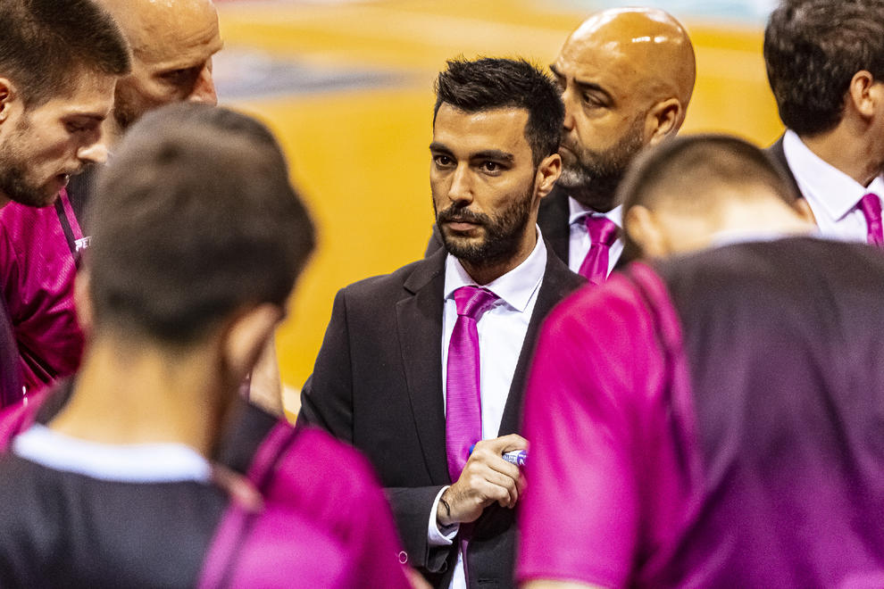 🏀HILO con ASPECTOS INTERESANTES del juego de GERARD ENCUENTRA y su staff de <a href="/flleida/">HIOPOS LLEIDA</a> y que se pueden APLICAR A TODOS LOS EQUIPOS

💡 No son sistemas de juego sino conceptos que nos ayudan a formar a nuestros equipos. 

☝️Porque el baloncesto no acaba en la ACB o la Euroleague