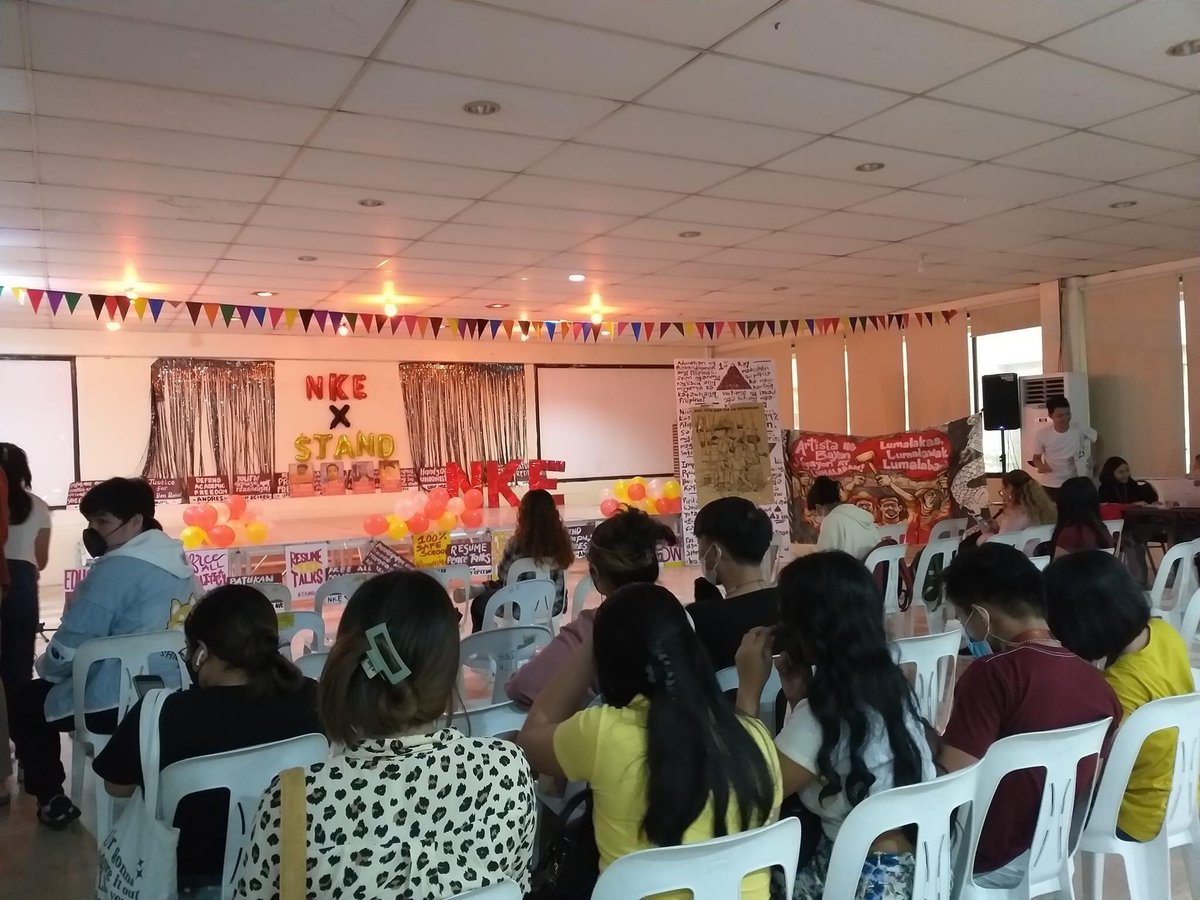 upcebutugani's tweet photo. HAPPENING NOW: Nagkahiusang Kusog sa Estudyante - NKE UP Cebu and Student Alliance for Nationalism and Democracy - University of San Carlos hold a Cultural Night in UP Cebu's AS Hall. 

#HandsOffStudentActivists
#FreeAllPoliticalPrisoners
#ResurfaceStudentActivists https://t.co/hSgEcgVK7Y