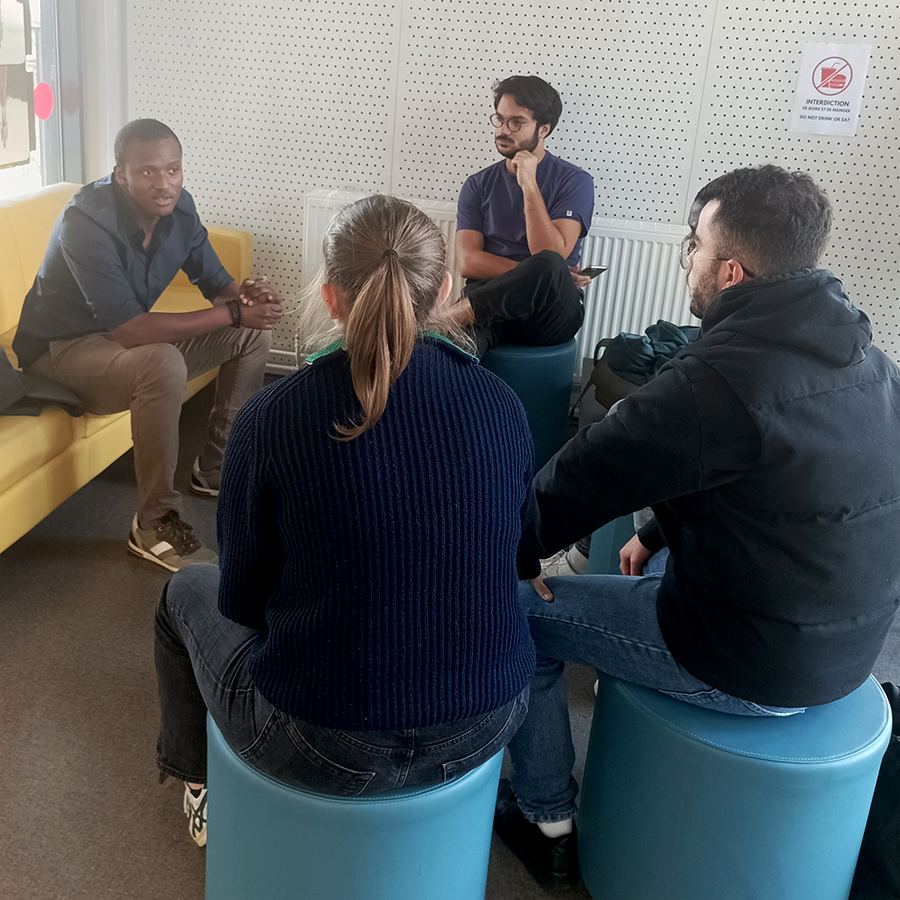 cerdi's tweet photo. La session du mois de Novembre fut fructueuse ! Merci à tous les participants ainsi qu'à nos chers doctorants @Cheick93299831 et Ismaël Ouédraogo 🎓👏 #speedsearching #recherche #economie #doctorant #doctorate https://t.co/w4m1jivEYr