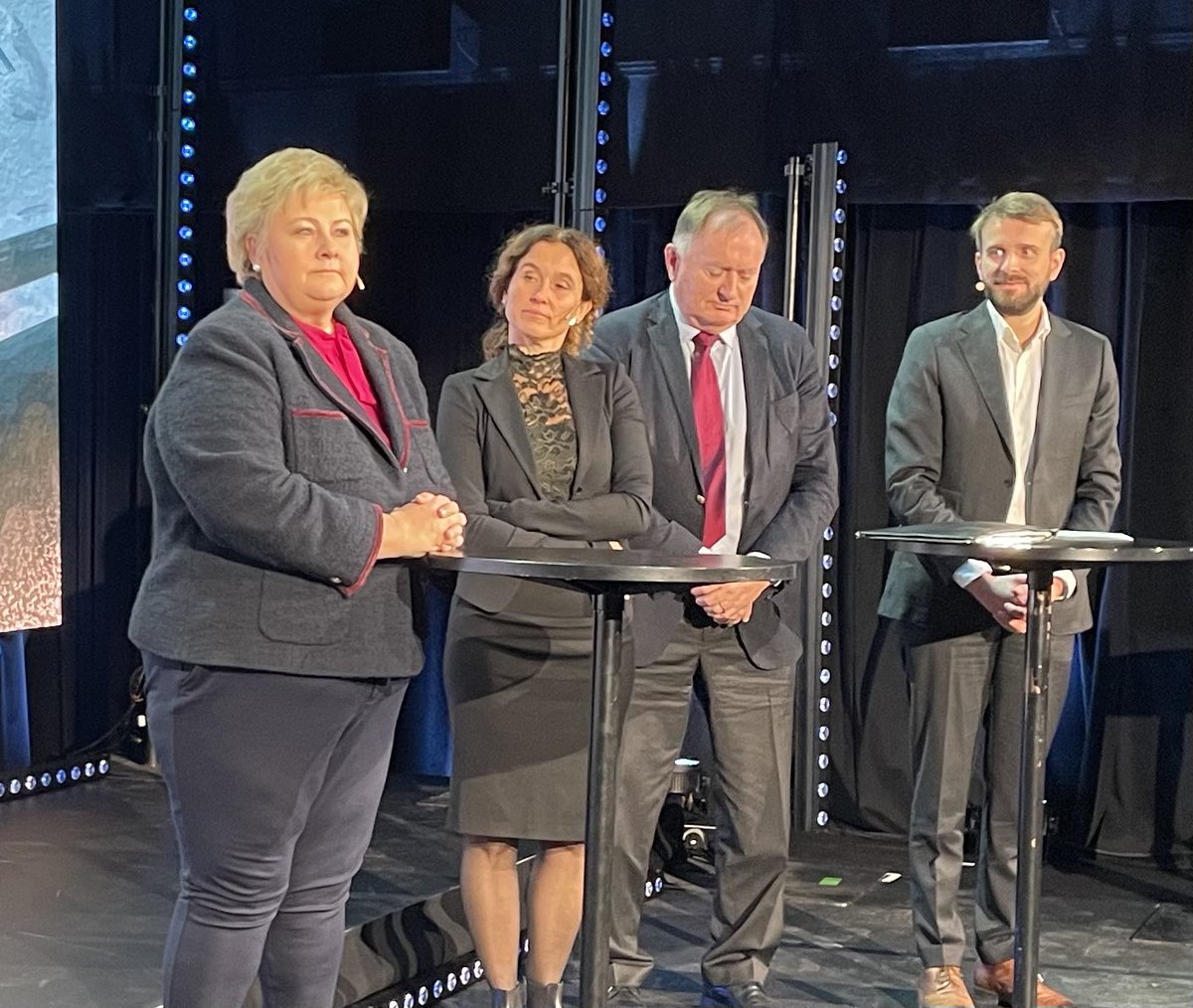 Erna Solberg: (om kriser) «kostnaden ved å ta beslutninger overvurderes like ofte som kostnaden ved å ikke ta beslutninger undervurderes» #BNmøte #maktogavmakt