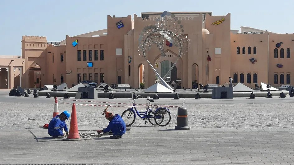 franceinfo (@franceinfo) on Twitter photo TEMOIGNAGES. Coupe du monde #Qatar2022 : les travailleurs migrants ne participeront pas à la fête, "un moment joyeux mais pas pour tout le monde"
Le reportage de Farida <a href="/Nouar19/">Farida Nouar</a> pour "Le choix de franceinfo" ⤵️
francetvinfo.fr/replay-radio/l… TEMOIGNAGES. Coupe du monde #Qatar2022 : les travailleurs migrants ne participeront pas à la fête, "un moment joyeux mais pas pour tout le monde"
Le reportage de Farida <a href="/Nouar19/">Farida Nouar</a> pour "Le choix de franceinfo" ⤵️
francetvinfo.fr/replay-radio/l…