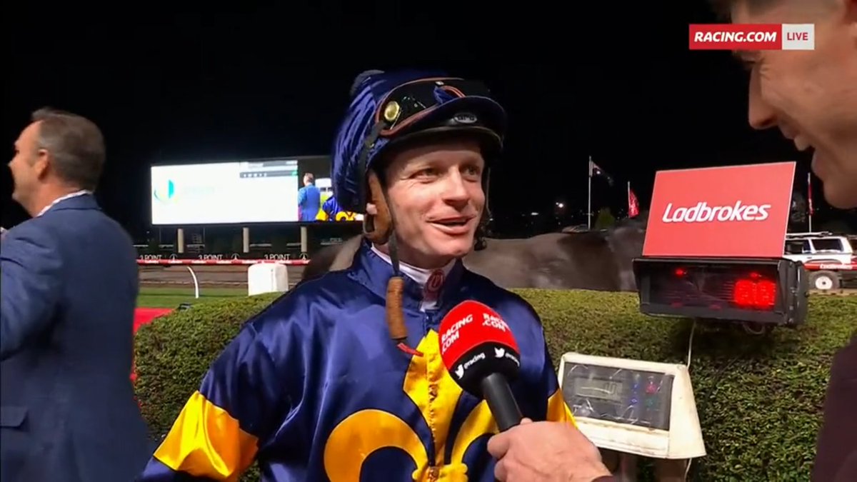 Racing.com tweet media