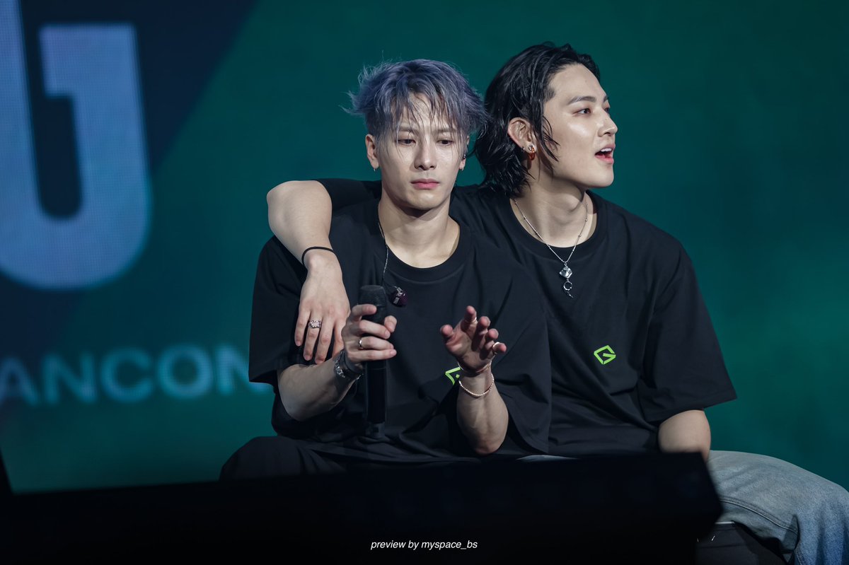 jackbeomcrumbs's tweet photo. perfect chemistry ✨ https://t.co/dW7XwbrsPB