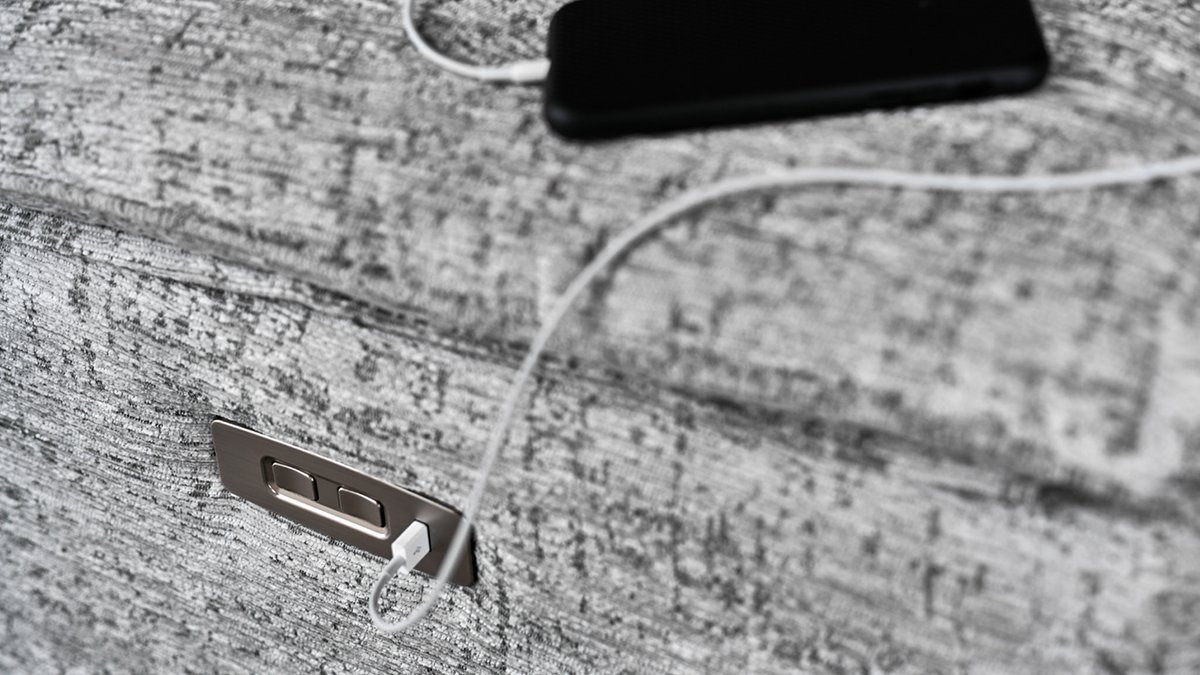 GPlanDesign's tweet image. Meet Ellis, one of the latest additions to the family. Clean, crisp lines and distinctive back cushion detailing. Ellis embodies a modern, timeless style. 

Explore Ellis: ow.ly/YmH650LxhoT.

#gplan #sofa #fabric #leather #ellis #newsofa #modernsofas #leathersofa #greysofa