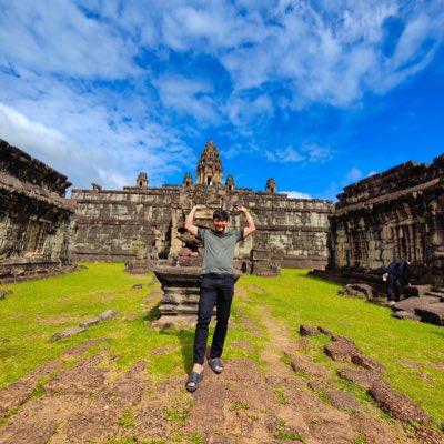 Khemarinkhan's tweet photo. #NewProfilePic https://t.co/iQFZ4ydeOP