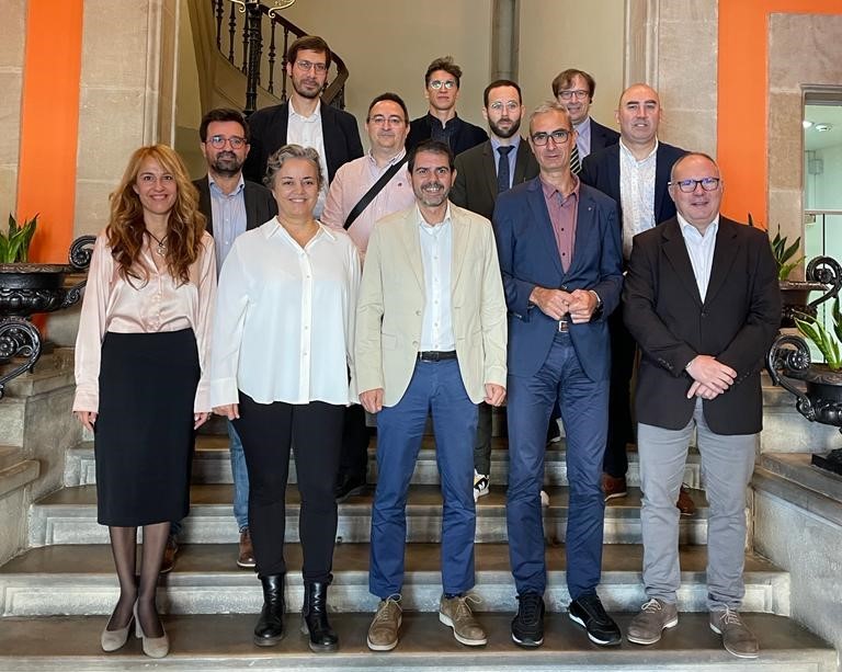 5G Barcelona (@5gbarcelona) on Twitter photo L'esport de base a l'abast de tothom gràcies a la tecnologia #5G.
El projecte pilot permetrà la retransmissió de més de 30 esdeveniments esportius de categoria base en temps real a Igualada👇🏼
cc <a href="/ajigualada/">Ajuntament Igualada</a> <a href="/MWCapital/">Mobile World Capital Barcelona</a> <a href="/Generalitat_cat/">Generalitat de Catalunya</a> <a href="/i2CAT/">i2CAT Research Centre</a> <a href="/UFECcat/">Unió de Federacions Esportives de Catalunya</a>
📲mwcb.in/3htEcOL L'esport de base a l'abast de tothom gràcies a la tecnologia #5G.
El projecte pilot permetrà la retransmissió de més de 30 esdeveniments esportius de categoria base en temps real a Igualada👇🏼
cc <a href="/ajigualada/">Ajuntament Igualada</a> <a href="/MWCapital/">Mobile World Capital Barcelona</a> <a href="/Generalitat_cat/">Generalitat de Catalunya</a> <a href="/i2CAT/">i2CAT Research Centre</a> <a href="/UFECcat/">Unió de Federacions Esportives de Catalunya</a>
📲mwcb.in/3htEcOL