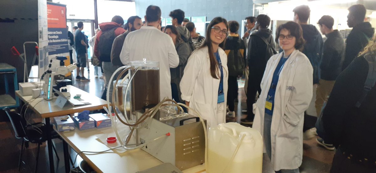 I no ens volem oblidar de la inestimable ajuda dels estudiants que participen en els tallers i les visites guiades. Vosaltres ho feu possible!