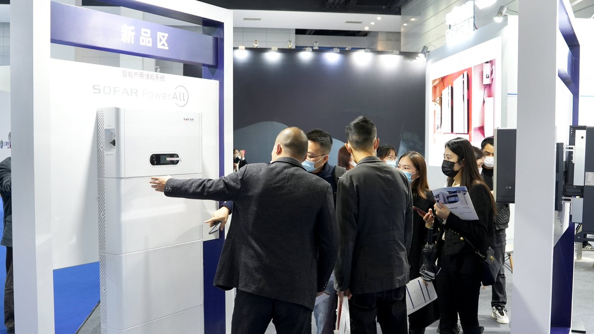 SZ_SOFARSOLAR's tweet photo. We are at the 14th Chinese #RenewableEnergy Conference & Exhibition!
Covering residential PV solutions, solar+storage solutions, C&I and utility-scale solar applications, #SOFARSOLAR’s all-scenario PV+ESS solutions have attracted many to stop and received numerous praises. https://t.co/2kyzsmQpGC