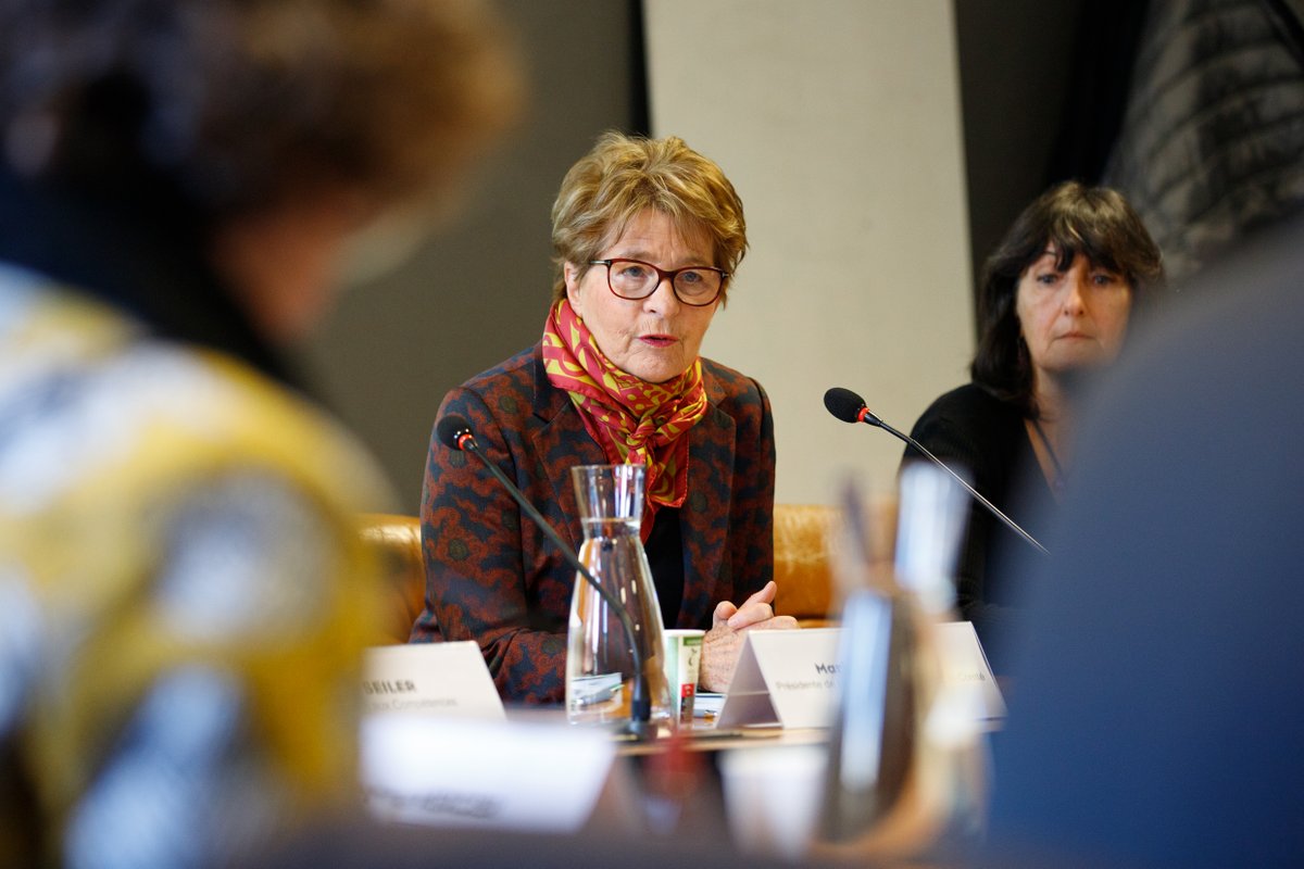 <a href="/MarieGuiteDufay/">Marie-Guite Dufay</a> <a href="/seiler_carine/">Carine Seiler</a> <a href="/Prefet21_BFC/">Préfet Bourgogne-Franche-Comté, Préfet Côte-d'Or</a> 🗨️"Nous pouvons être fiers du travail accompli. Mais je suis inquiète pour l'avenir : les premières annonces concernant la création de France Travail ne rassurent pas sur les modalités de financement et la gouvernance de la formation des demandeurs d'emplois" <a href="/MarieGuiteDufay/">Marie-Guite Dufay</a>