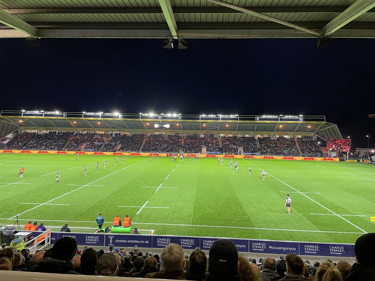 sashacrace's tweet photo. Awesome night watching @Harlequins v @Barbarian_FC - the definition of jouer jouer! #HARvBAR https://t.co/ThEVQjVqUd