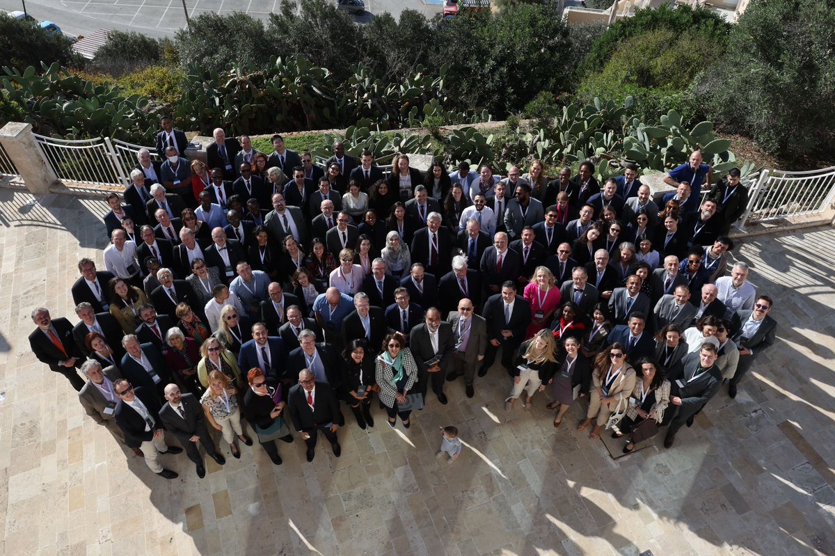 At the Summit on Digital Diplomacy and Governance we are celebrating Diplo's 20th anniversary; with high-level speakers, diplomats, academics, NGO representatives and people from all walks of life.

🔗20years.diplomacy.edu

#MaltaSummit2022
#DigitalDiplomacy #DigitalGovernance